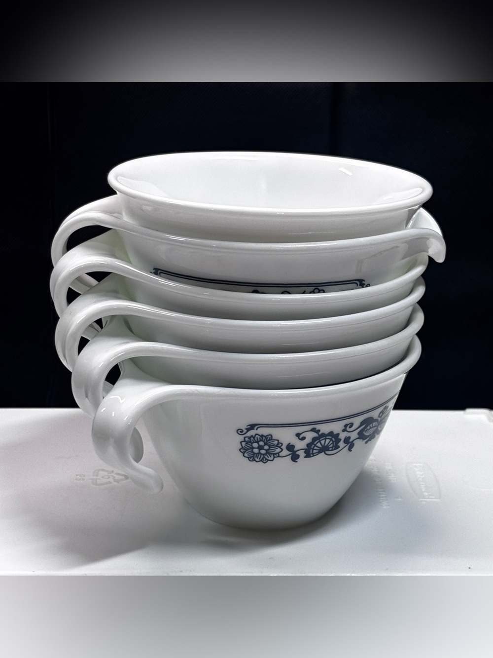 Corelle Corning Old Town Blue Onion Hook Handle Coffee Cups 4 W/ Cream Sugar - Picture 3 of 10